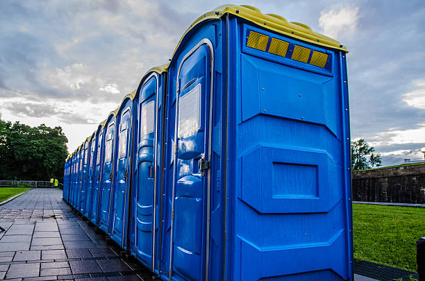 Best Portable bathroom rental  in Canton, MO